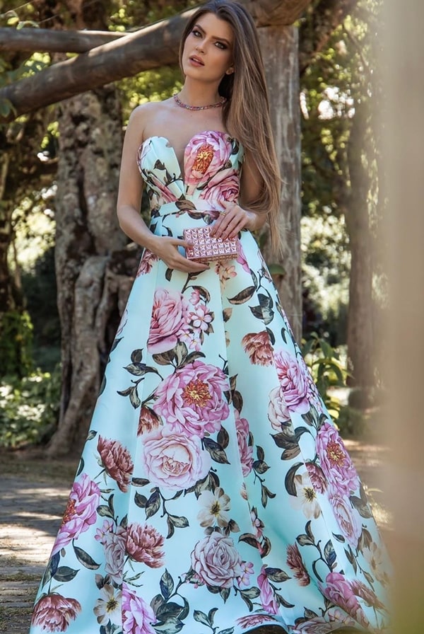 vestido de madrinha de casamento florido