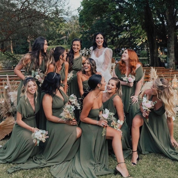 Vestido verde oliva longo para madrinha: 70 modelos de festa