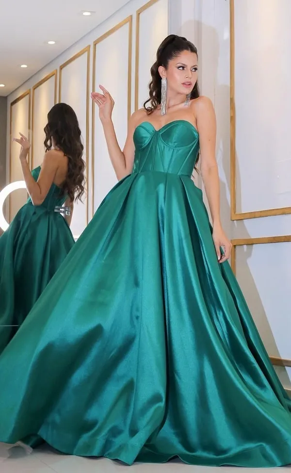 vestido alfaiataria verde estilo princesa 