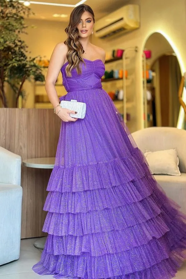 vestido roxo de tule para casamento